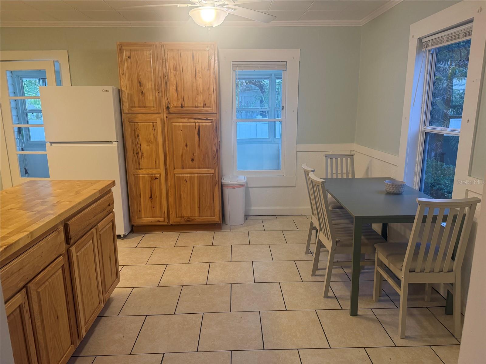 OAKLAND SUB 2 - Residential Lease