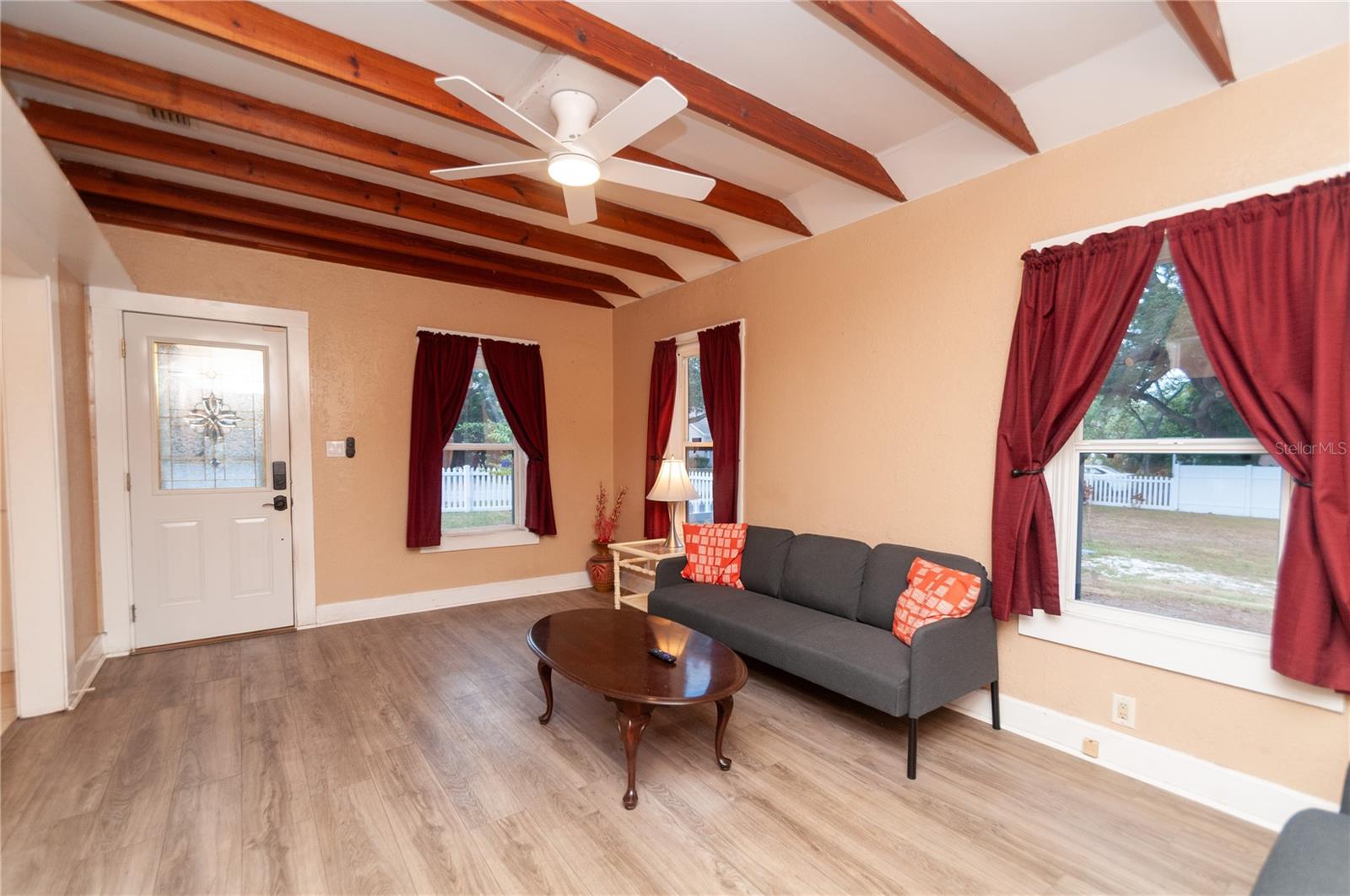 OAKLAND SUB 2 - Residential Lease