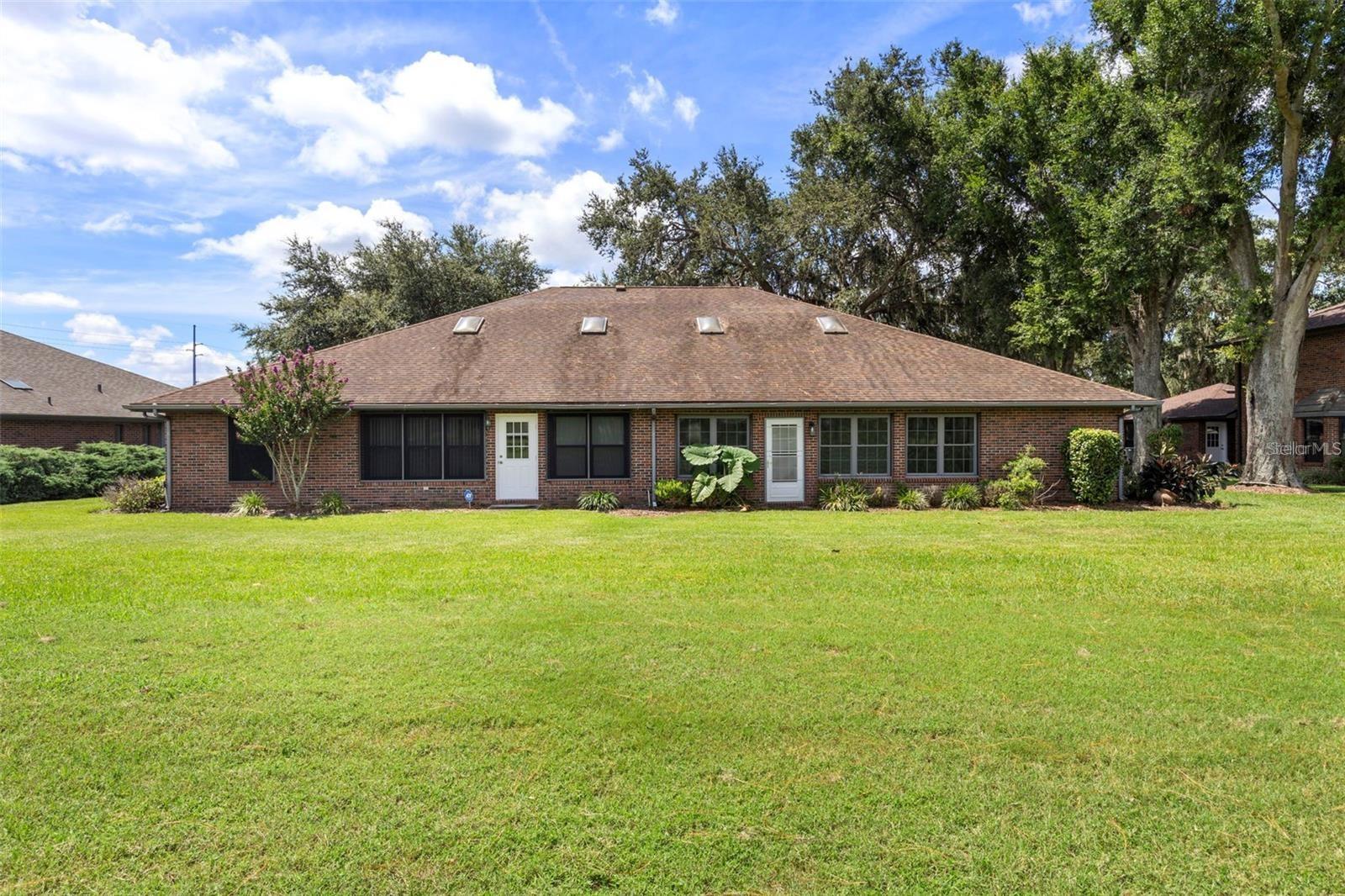 SILVER OAKS PH 01 - Residential