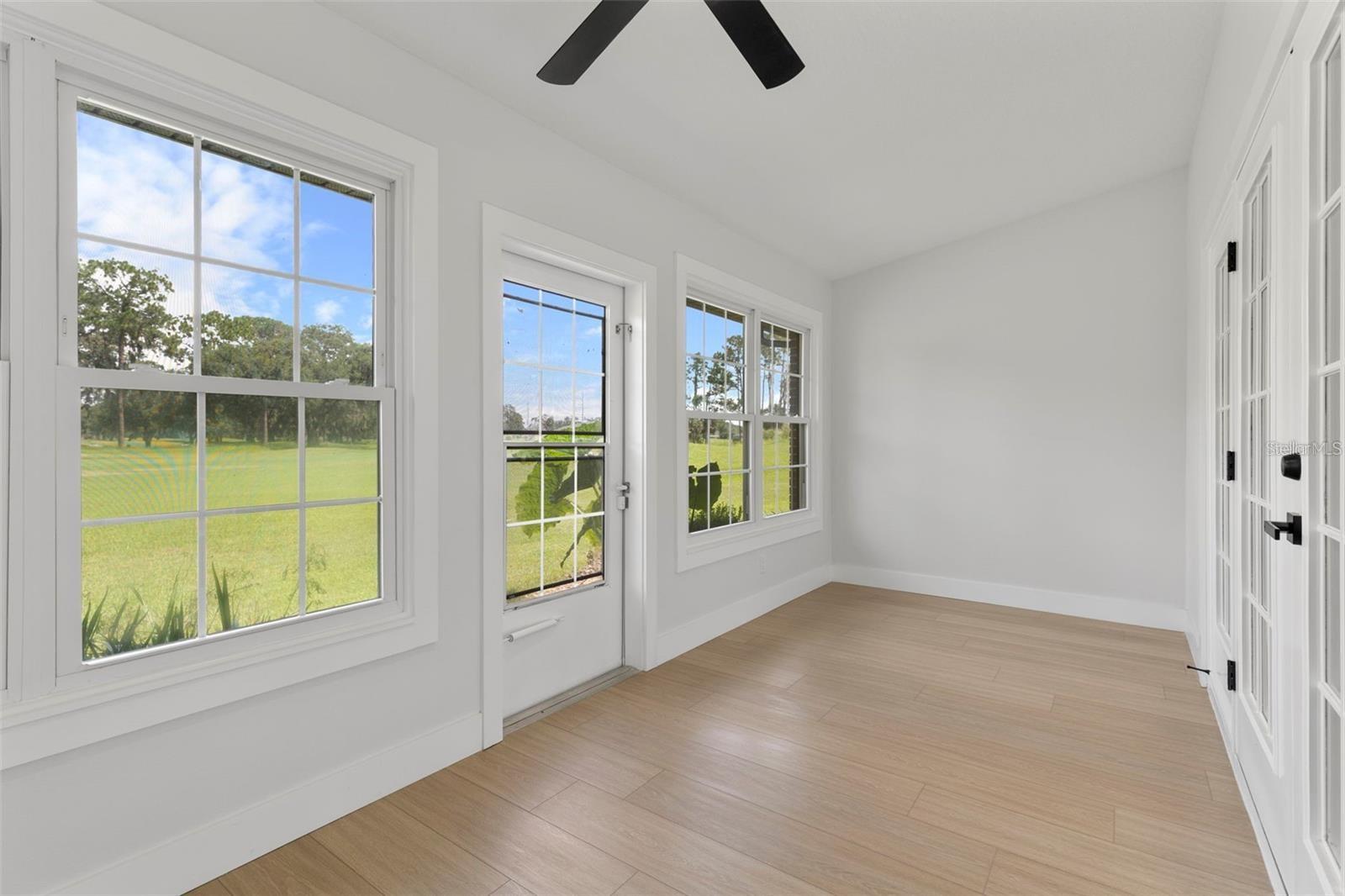 SILVER OAKS PH 01 - Residential
