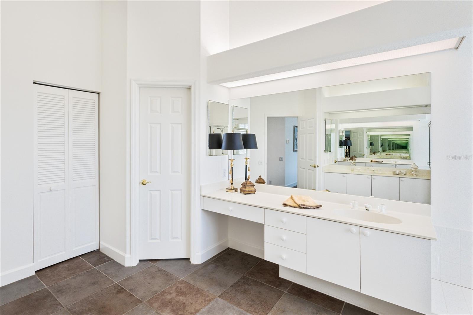 ROSEDALE 1 - Residential