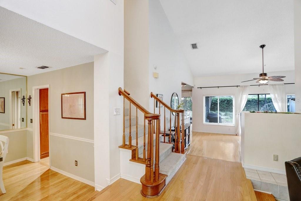 TAMPA PALMS UNIT 3B A REP - Residential Lease