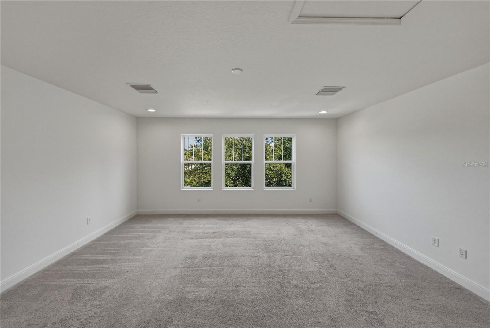 FISHHAWK RANCH WEST PH 1B/1C - Residential