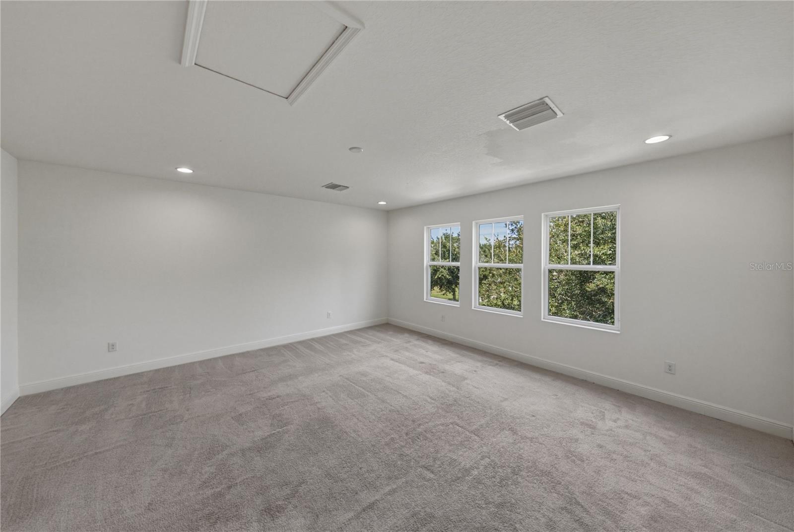 FISHHAWK RANCH WEST PH 1B/1C - Residential