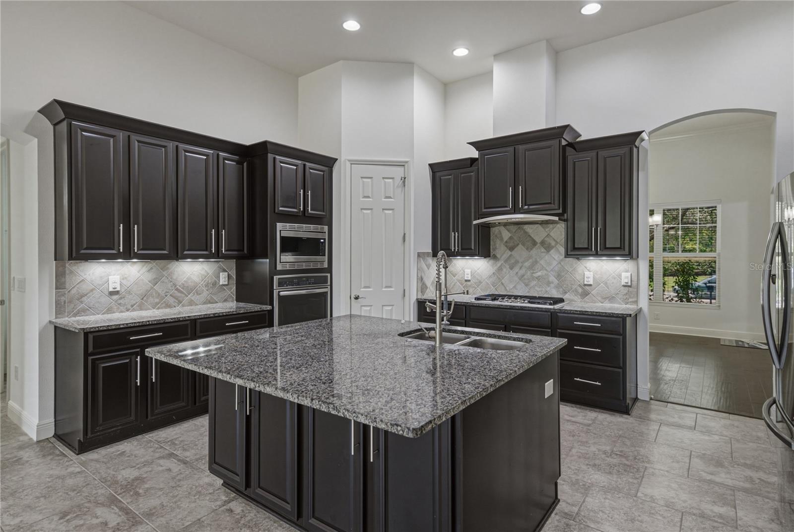 FISHHAWK RANCH WEST PH 1B/1C - Residential
