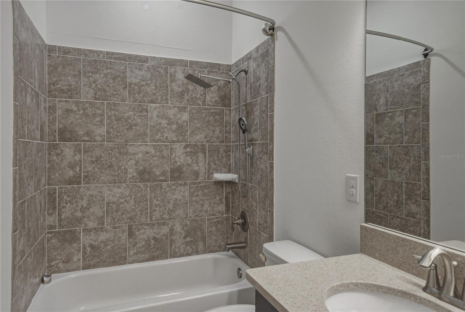 FISHHAWK RANCH WEST PH 1B/1C - Residential