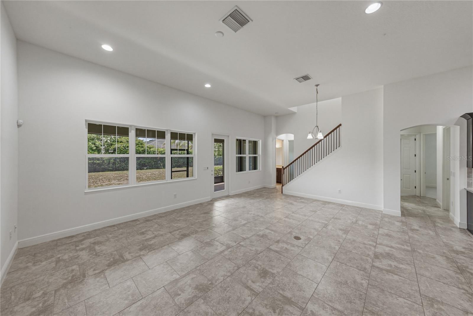 FISHHAWK RANCH WEST PH 1B/1C - Residential