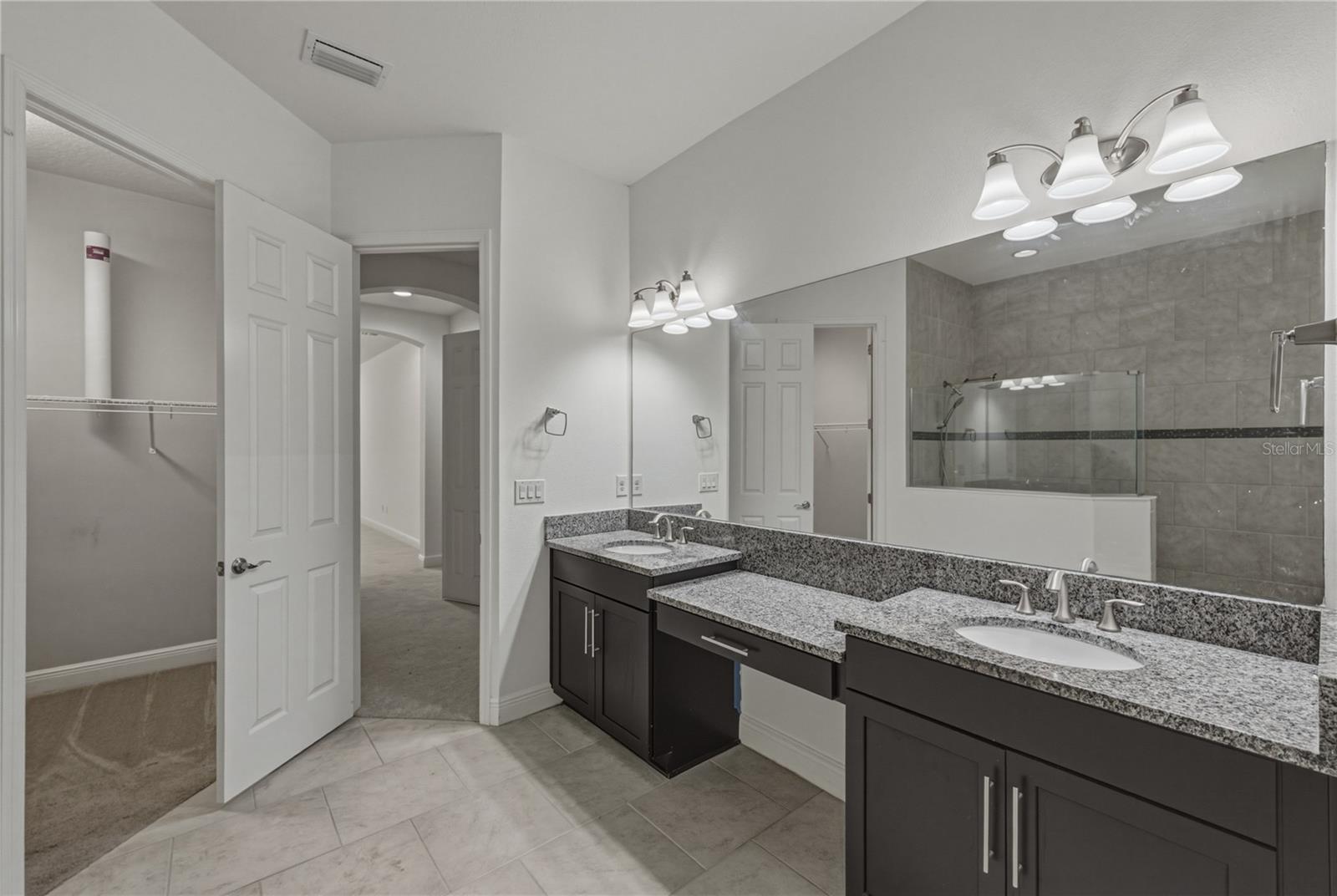FISHHAWK RANCH WEST PH 1B/1C - Residential