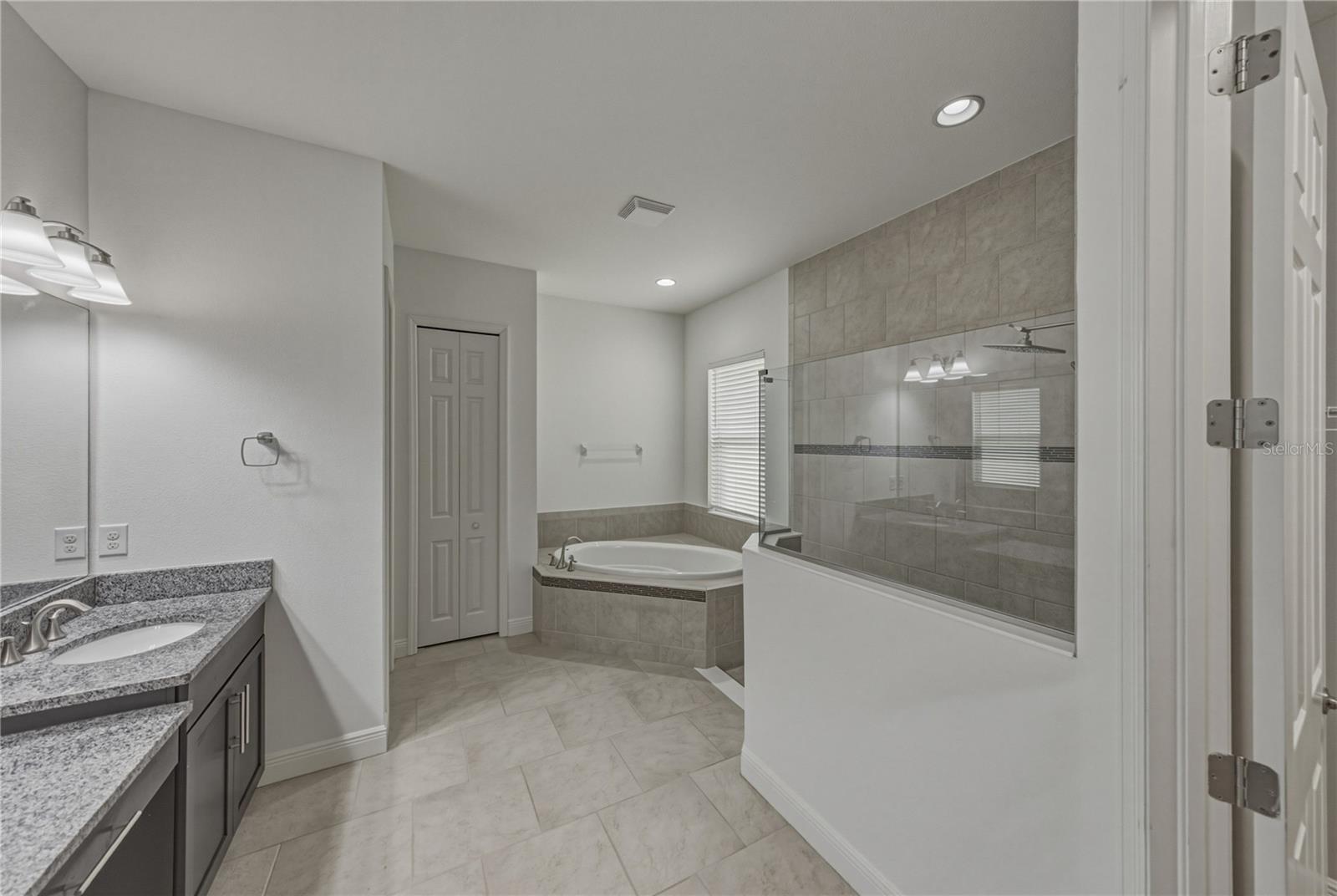 FISHHAWK RANCH WEST PH 1B/1C - Residential