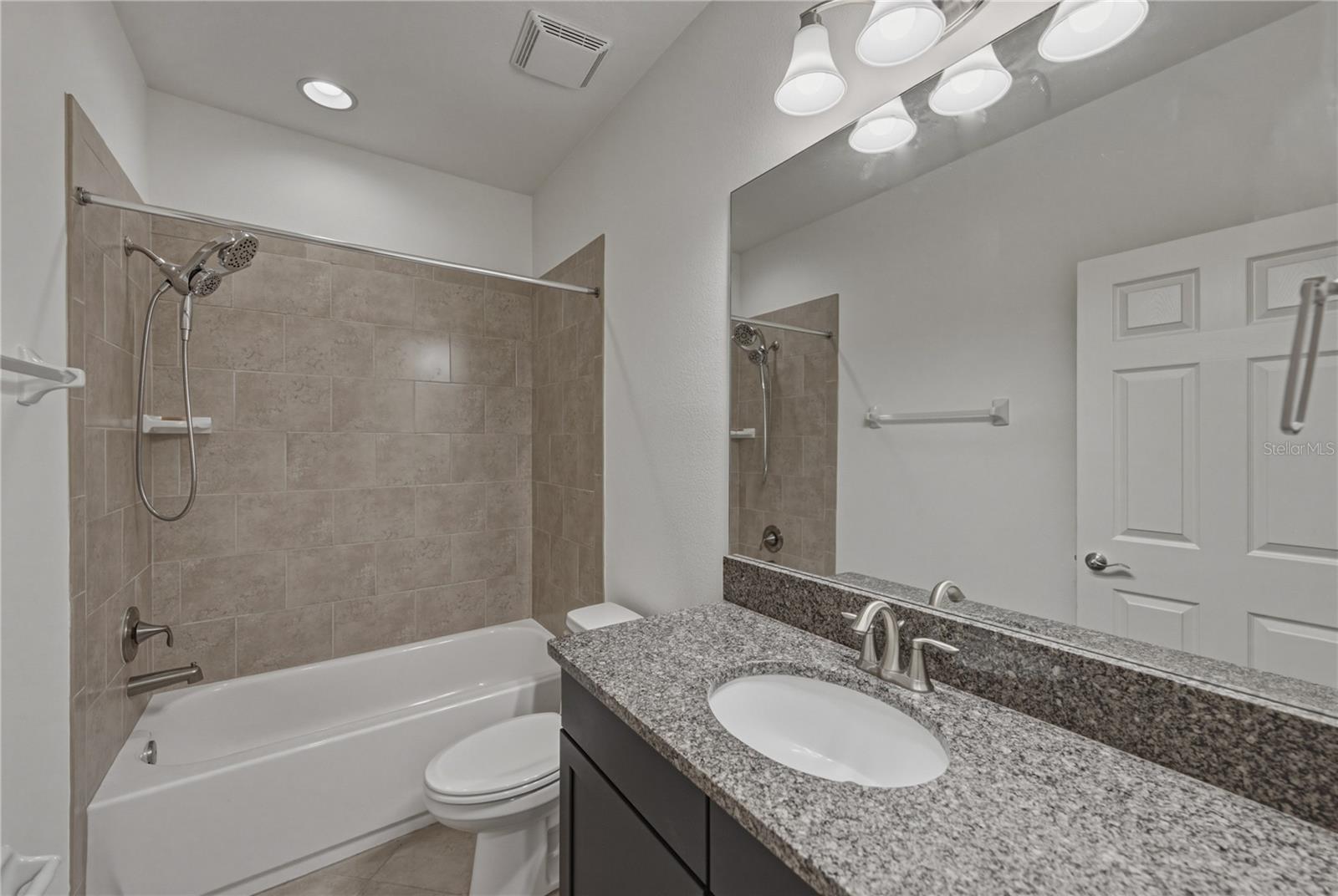 FISHHAWK RANCH WEST PH 1B/1C - Residential