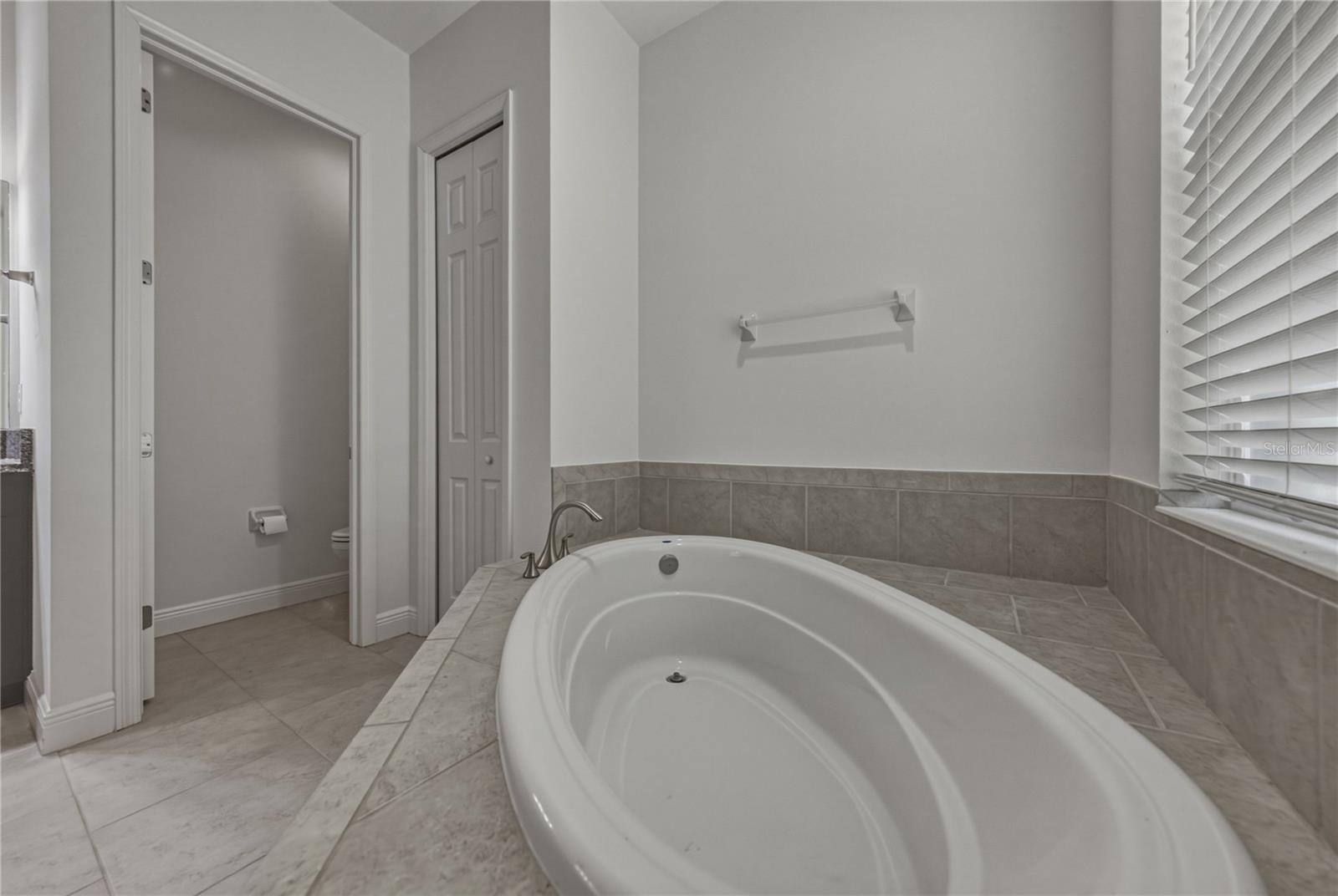 FISHHAWK RANCH WEST PH 1B/1C - Residential