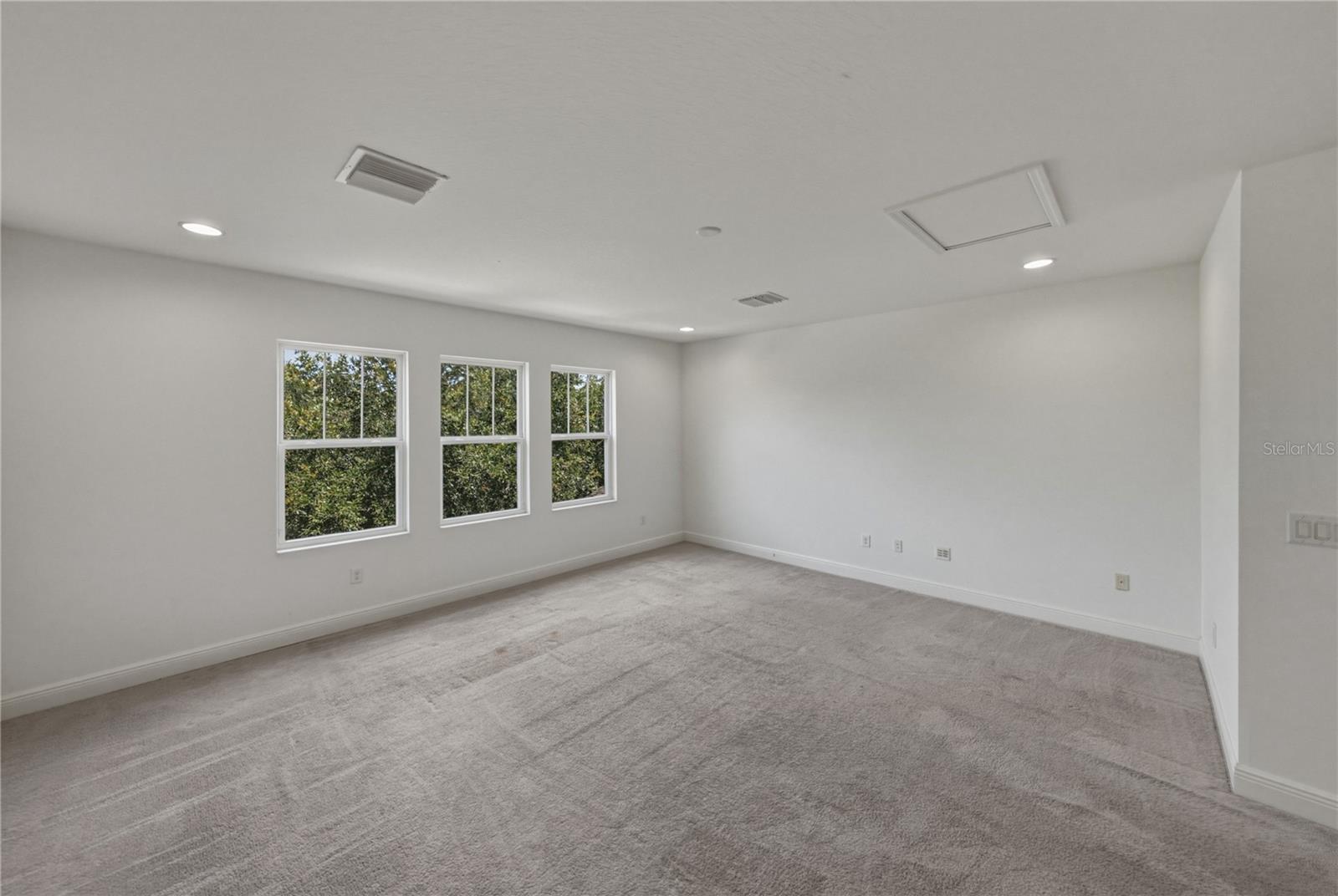 FISHHAWK RANCH WEST PH 1B/1C - Residential
