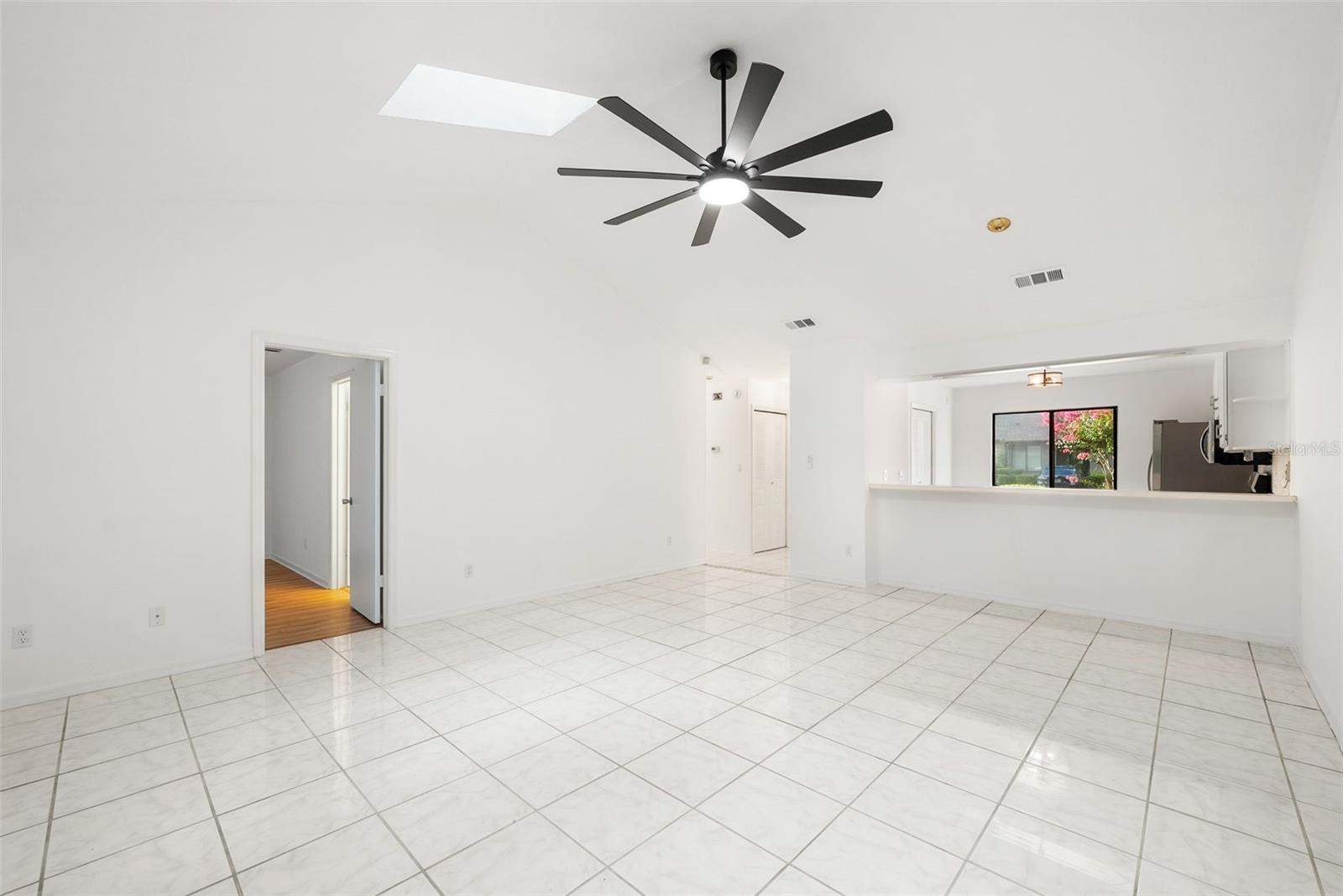 MILE RUN PH II UNIT B-2 - Residential