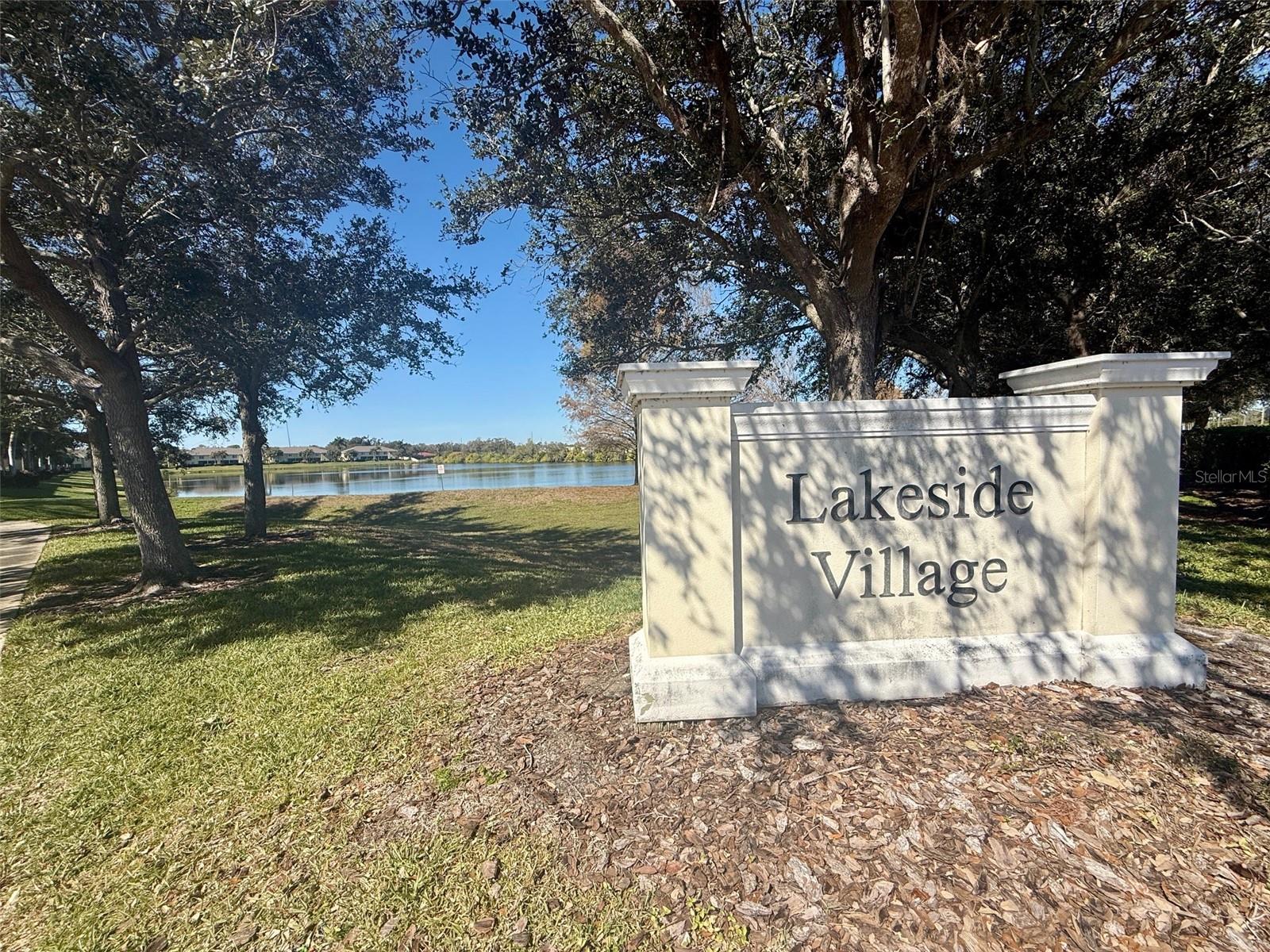 LAKESIDE VILLAGE TOWNHOME - Residential