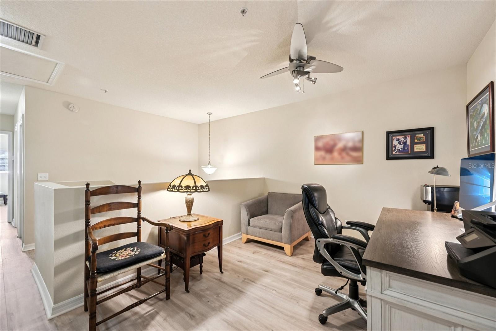LAKESIDE VILLAGE TOWNHOME - Residential