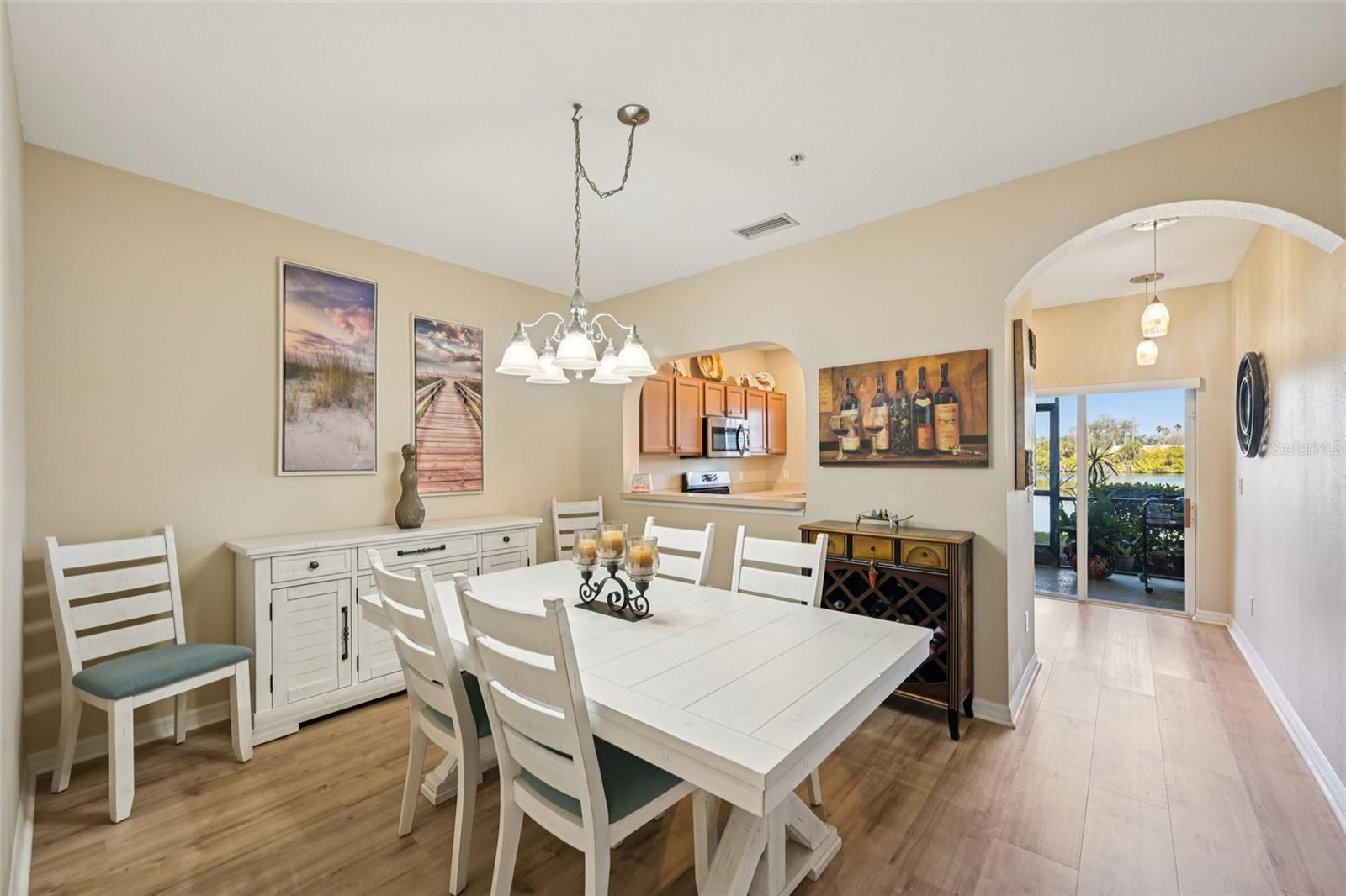LAKESIDE VILLAGE TOWNHOME - Residential