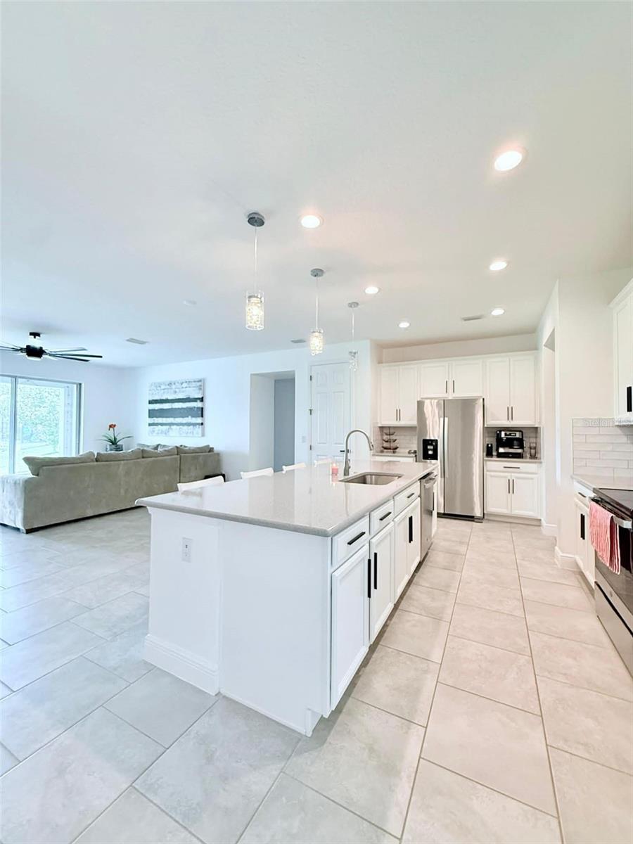 HANOVER LAKES PH 3 - Residential