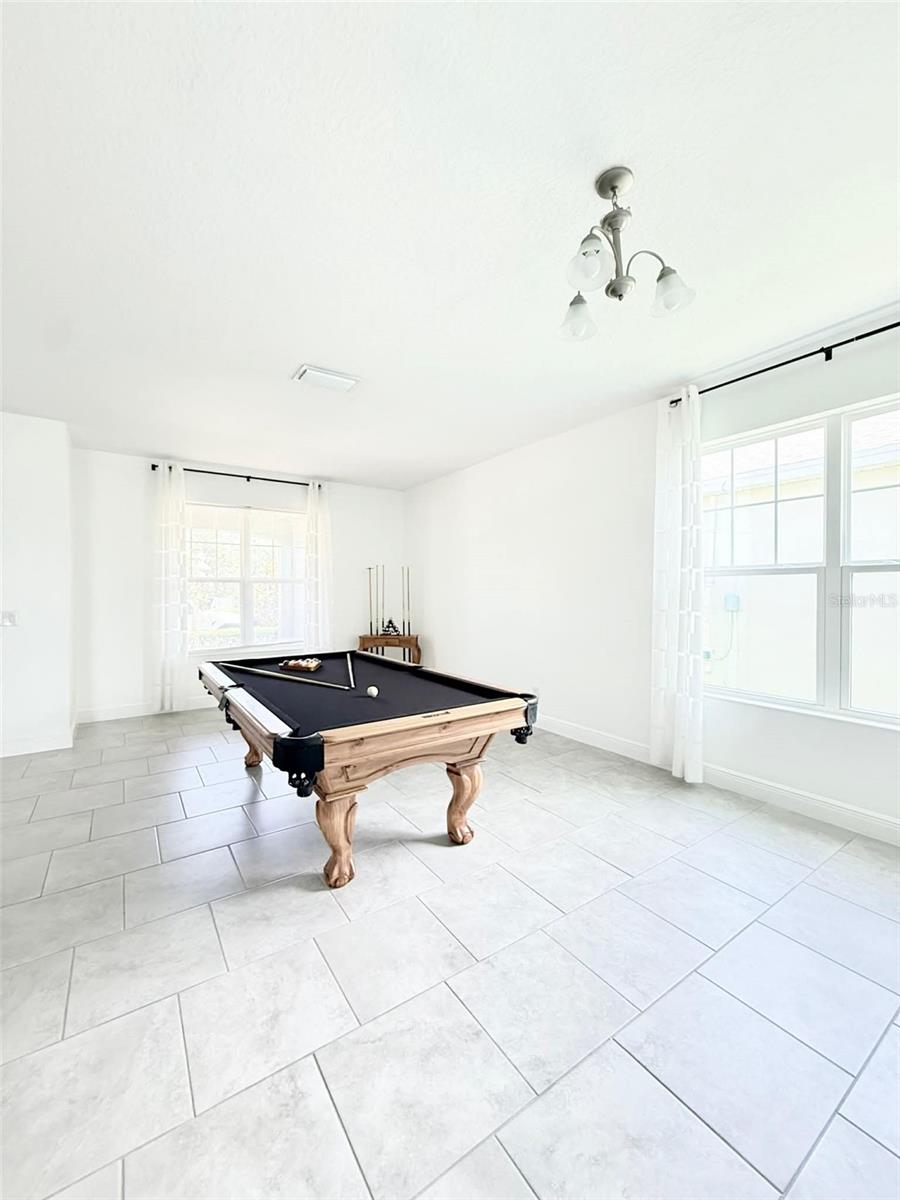 HANOVER LAKES PH 3 - Residential