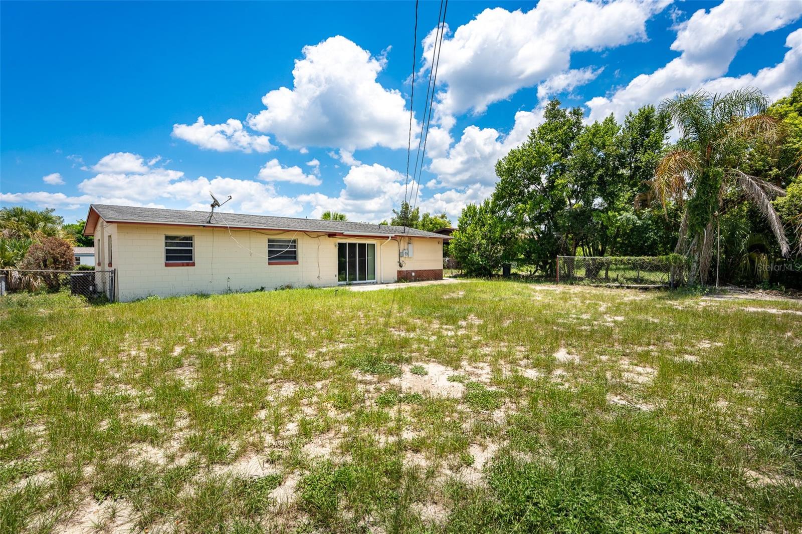 NORTH ORLANDO 1ST ADD - Residential Lease