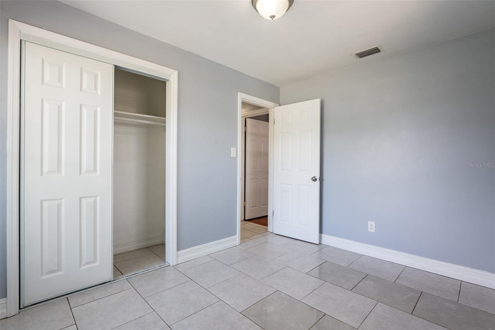 NORTH ORLANDO 1ST ADD - Residential Lease