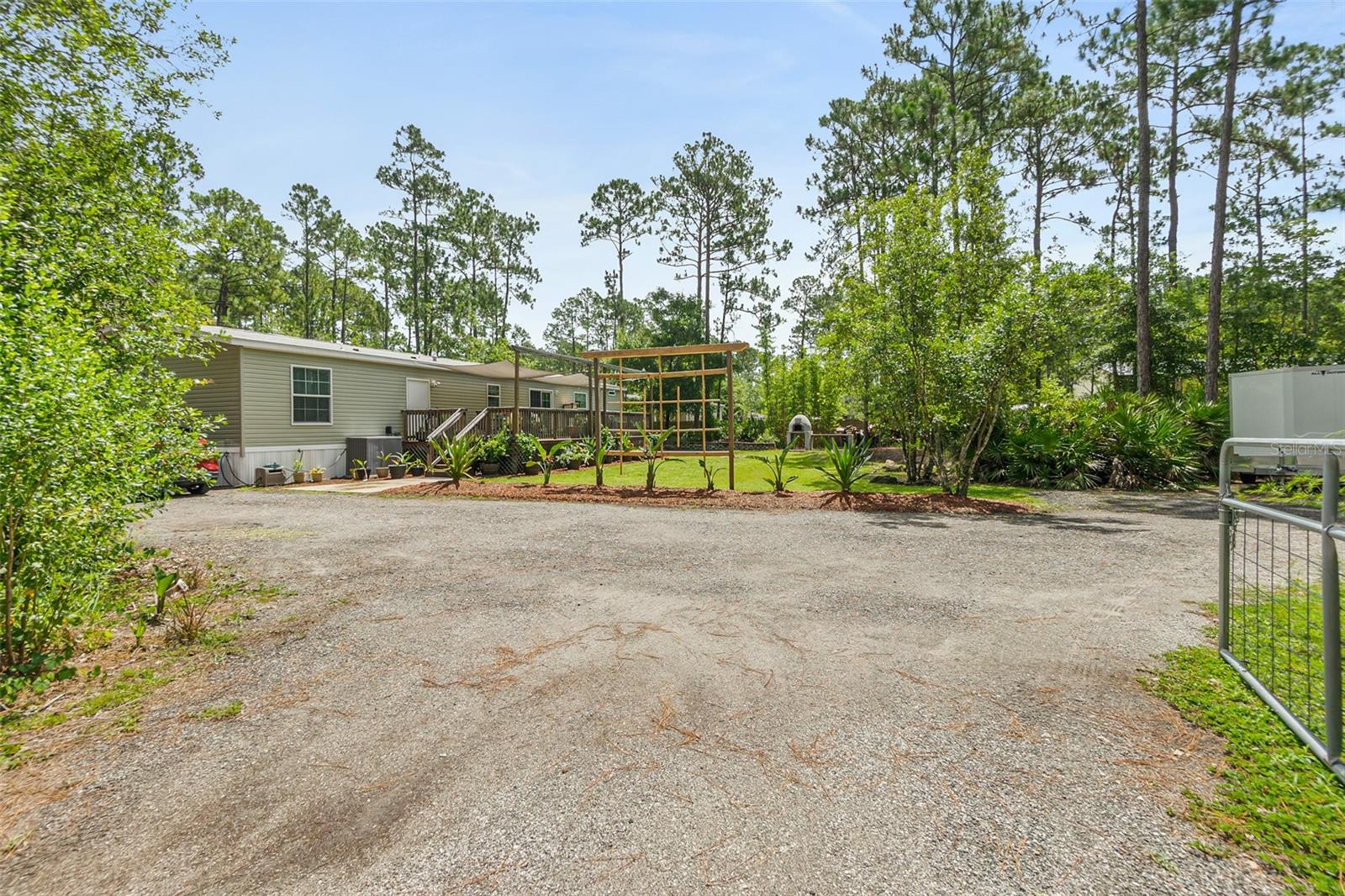 DAYTONA NORTH - Residential
