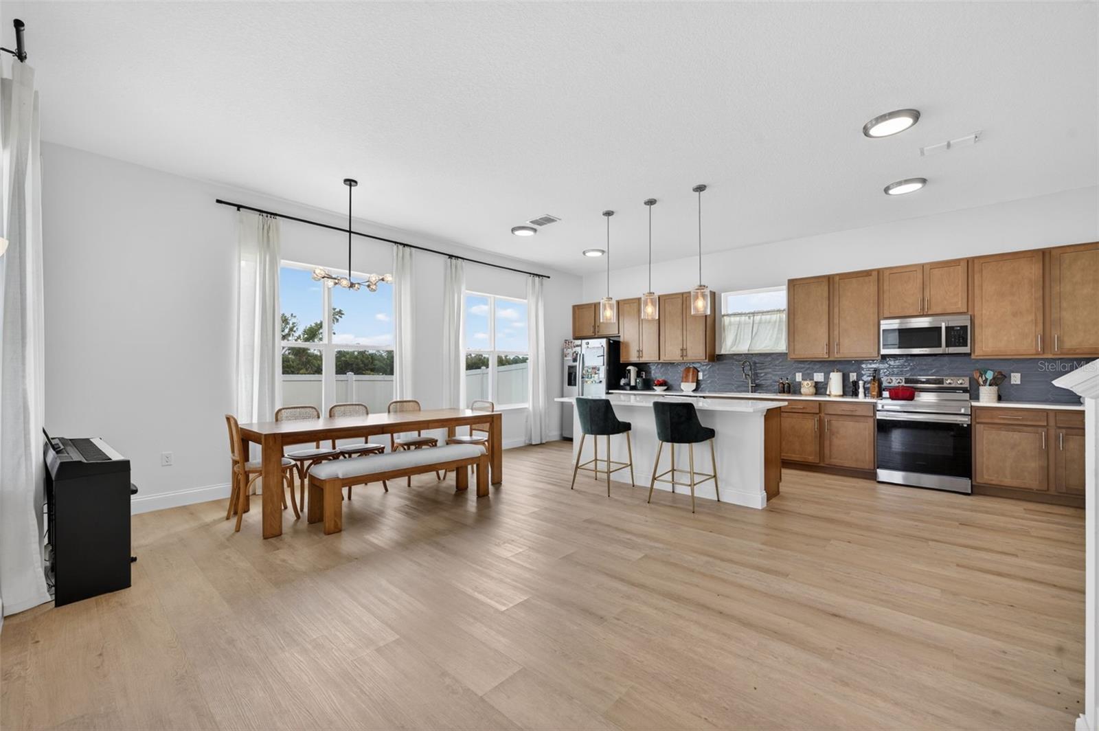 BLUE DIAMOND - Residential