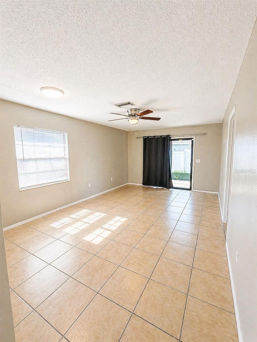 PINE VILLAS - Residential Lease
