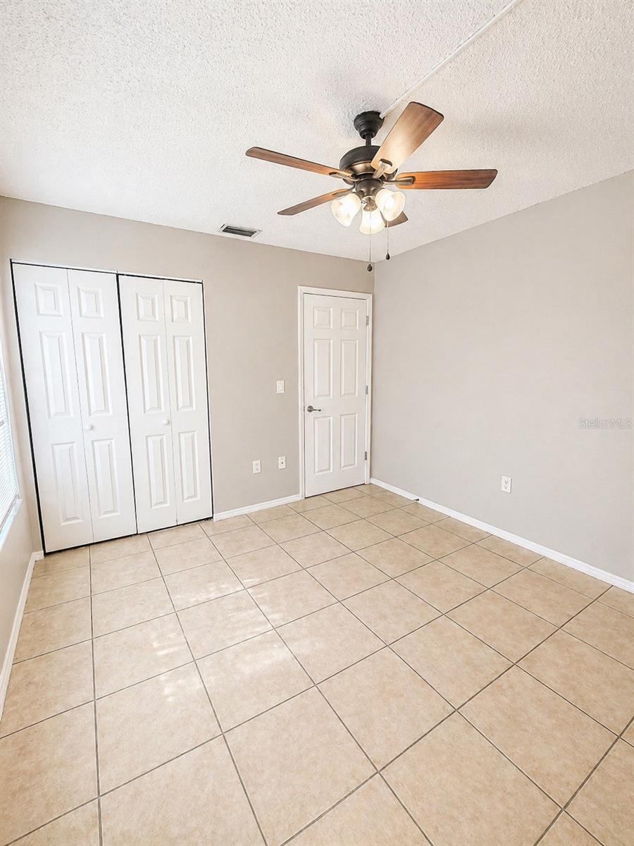 PINE VILLAS - Residential Lease