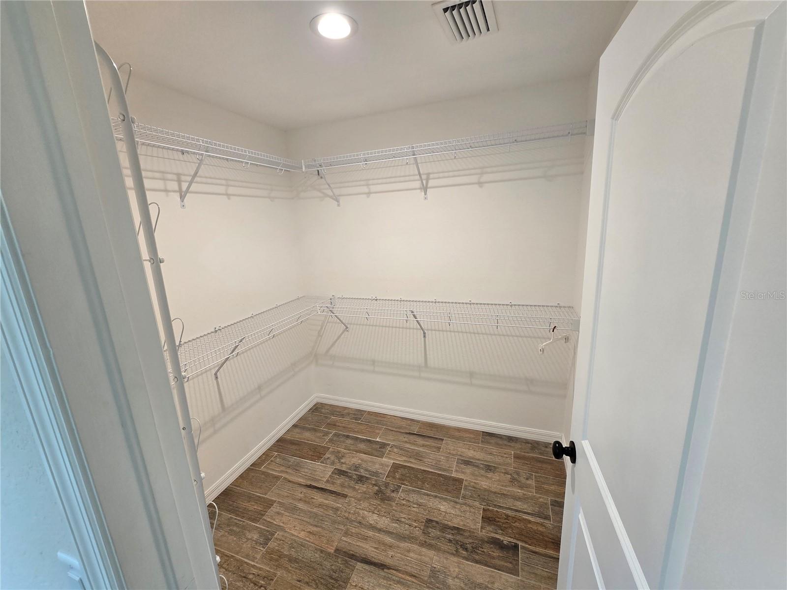 SUNNYBREEZE HARBOR SEC 01 - Residential Lease