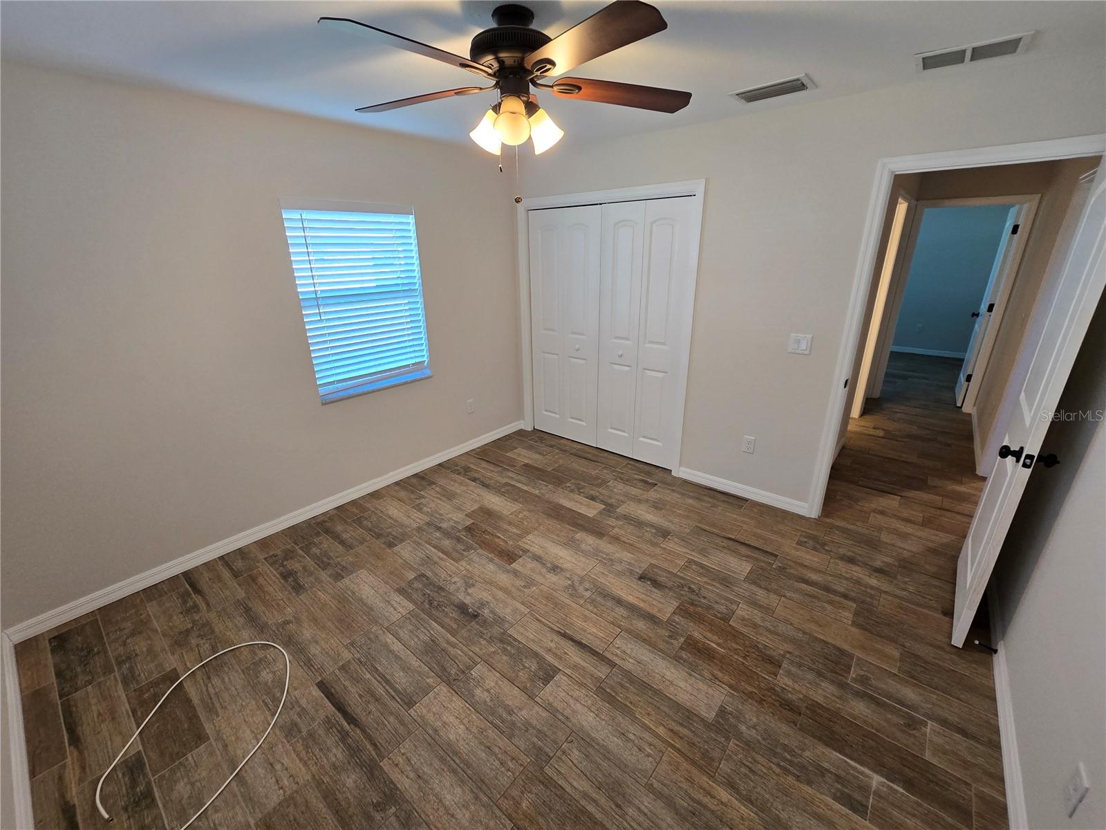 SUNNYBREEZE HARBOR SEC 01 - Residential Lease