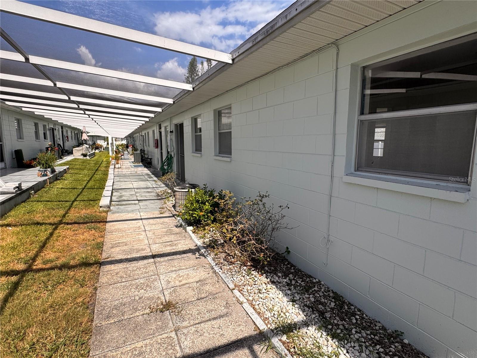 SEMINOLE HILL VILLAS - Residential