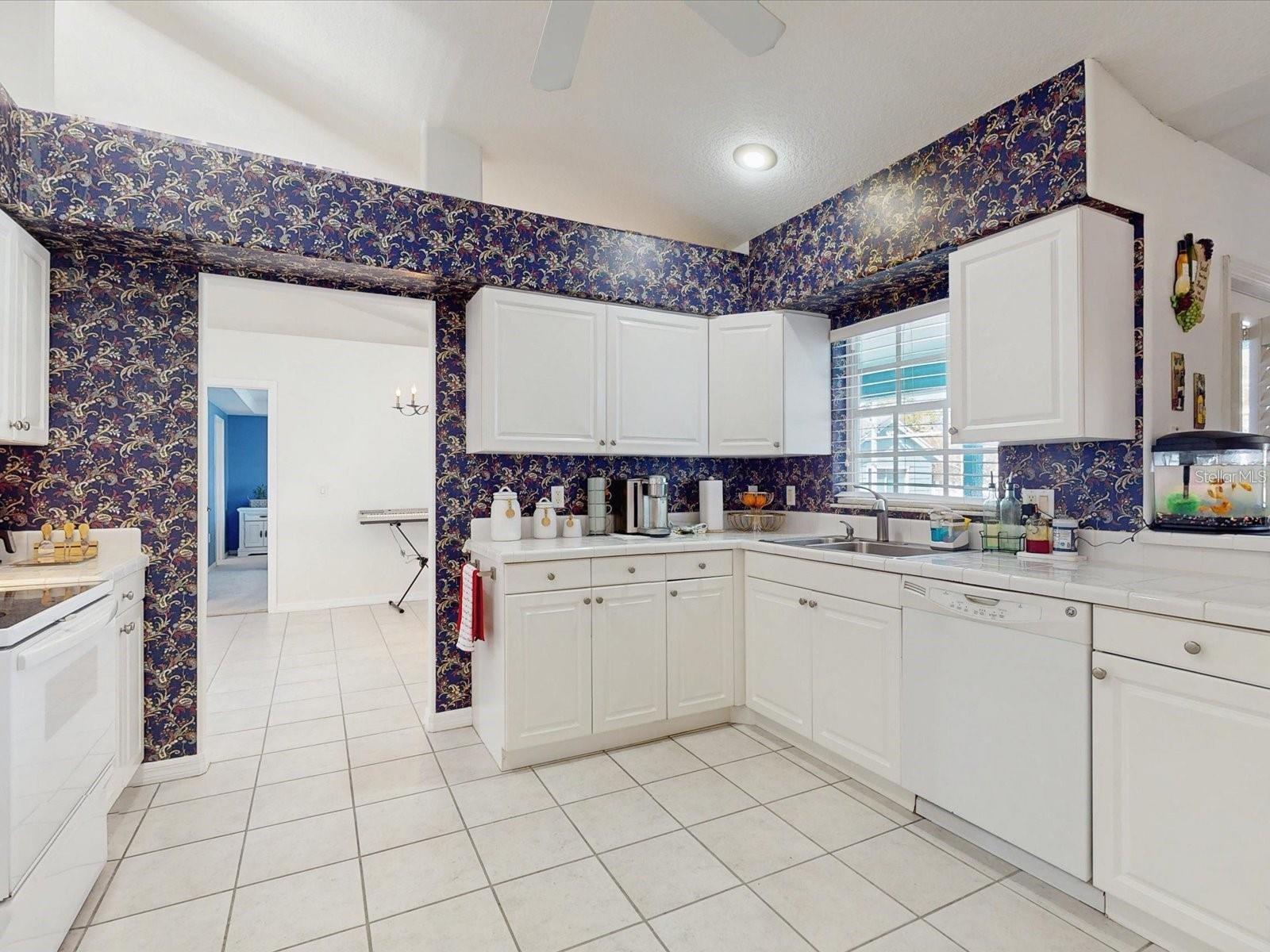 WOODS AT KINGS CREST THE PH 1 - Residential