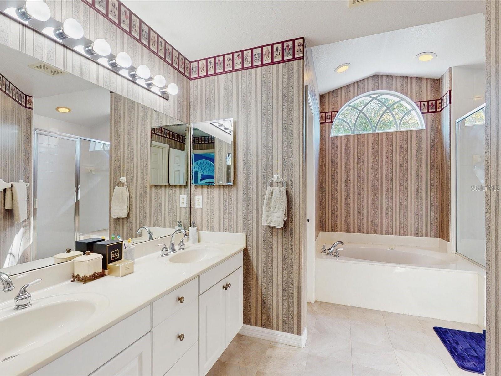 WOODS AT KINGS CREST THE PH 1 - Residential