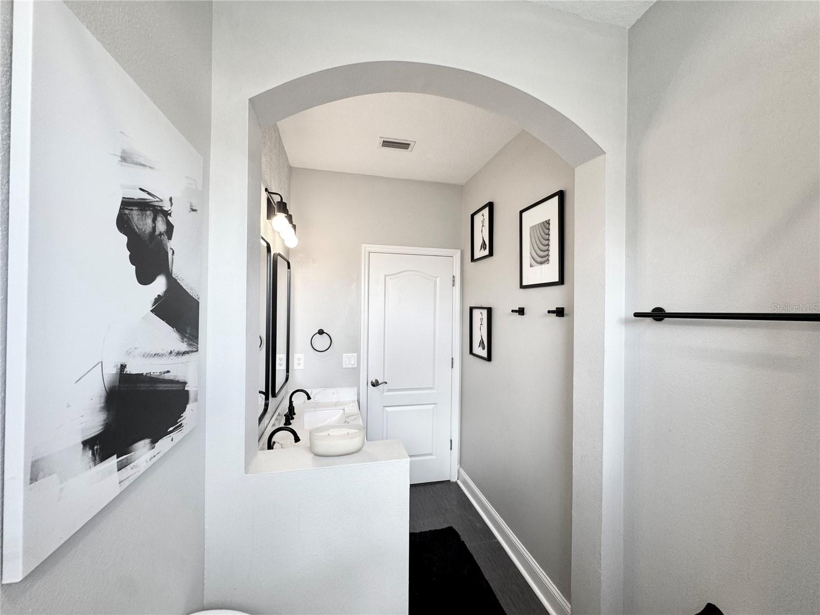 SAGAMORE TRACE - Residential Lease
