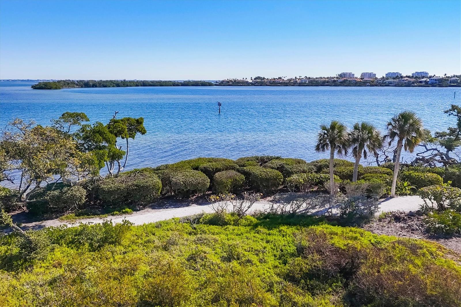 BAYPORT BCH & TEN PH F - Residential