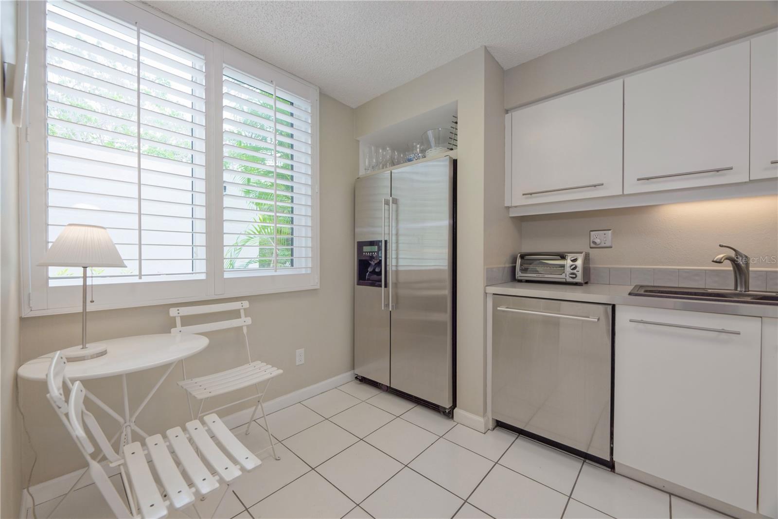 BAYPORT BCH & TEN PH F - Residential