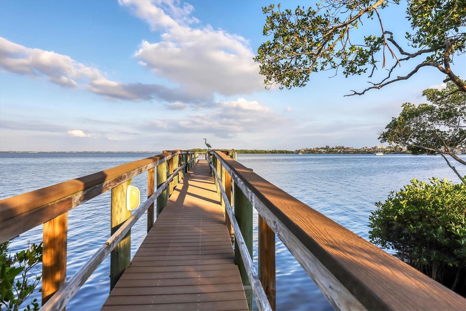 BAYPORT BCH & TEN PH F - Residential