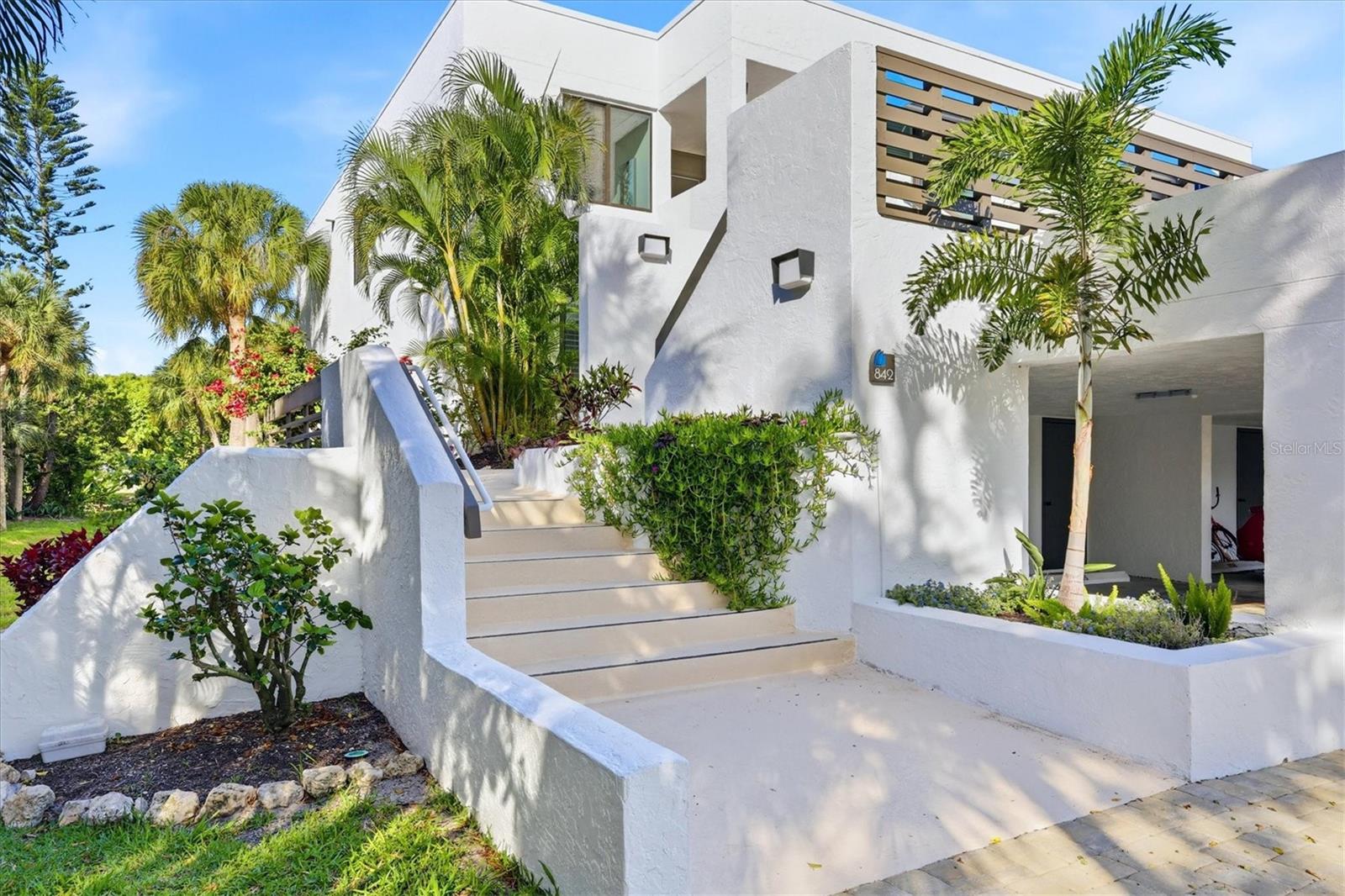 BAYPORT BCH & TEN PH F - Residential