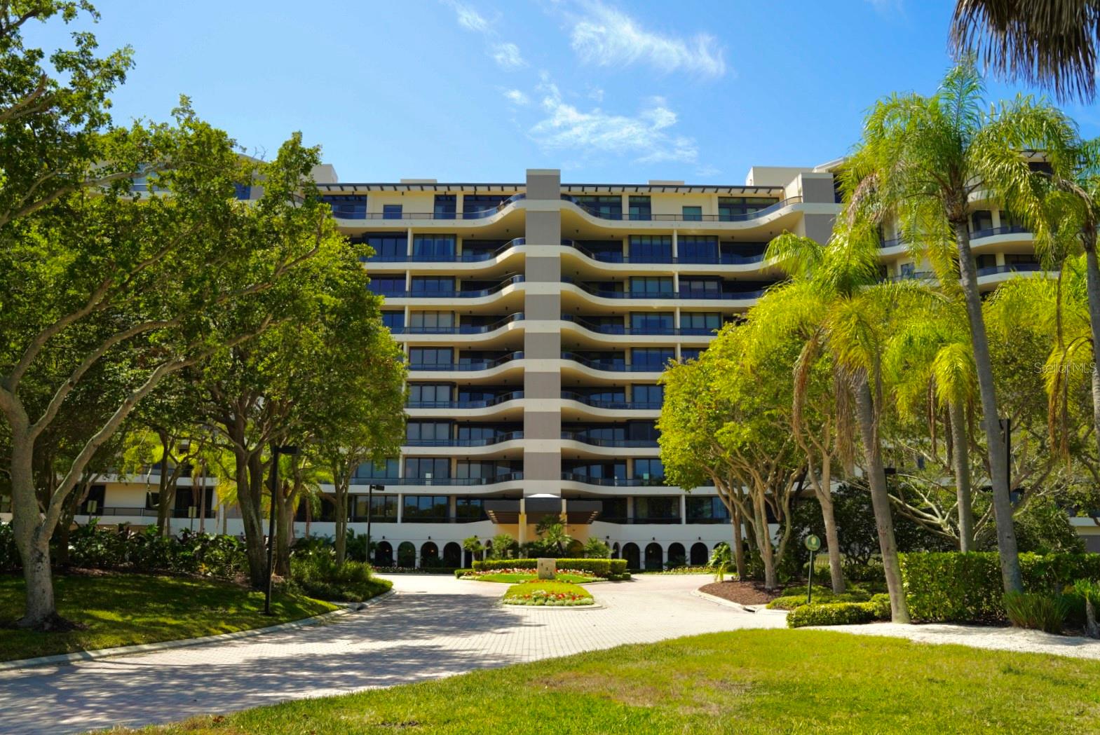 L AMBIANCE AT LONGBOAT KEY CLUB - Residential