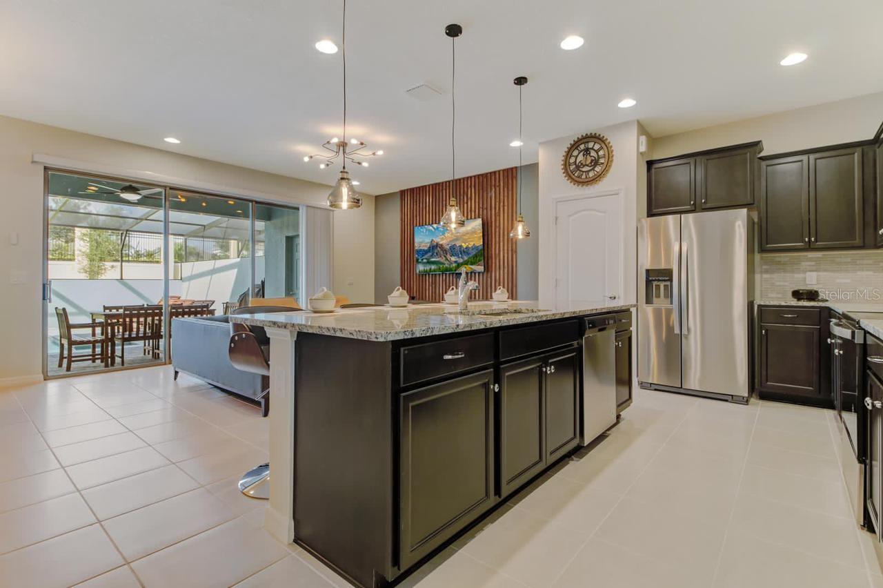 WINDSOR AT WESTSIDE PH 3 PB 27 PGS 158-162 LOT 101 - Residential