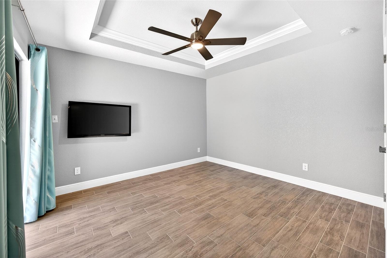 ROTONDA WEST PINE VALLEY - Residential