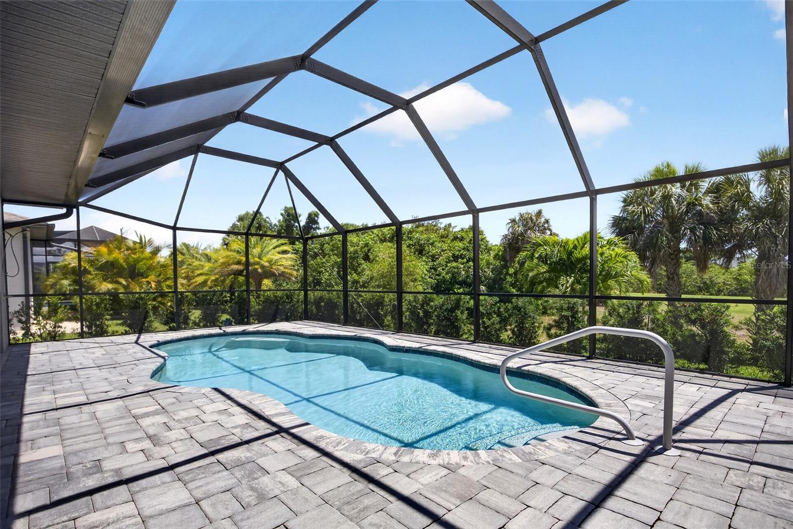 ROTONDA WEST PINE VALLEY - Residential