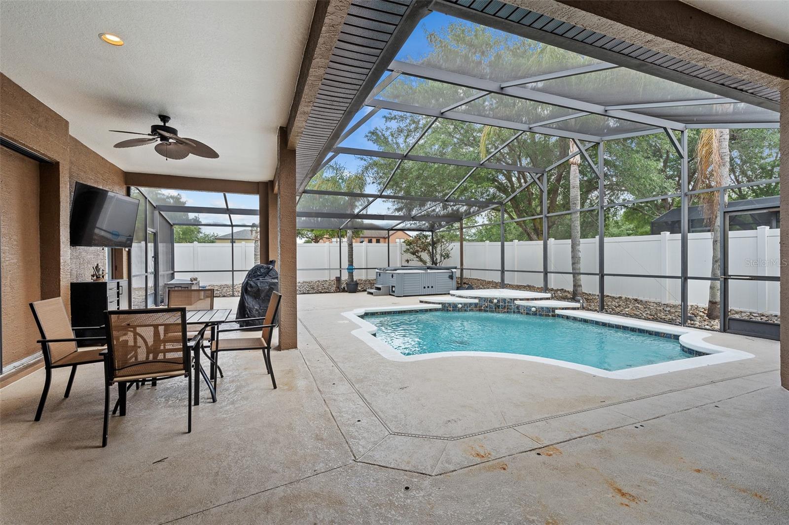 OAKHURST GOLF ESTATES - Residential