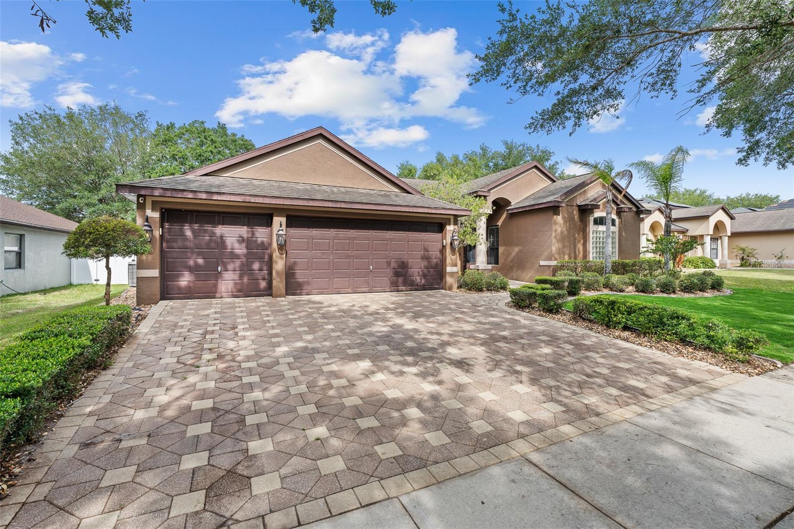 OAKHURST GOLF ESTATES - Residential