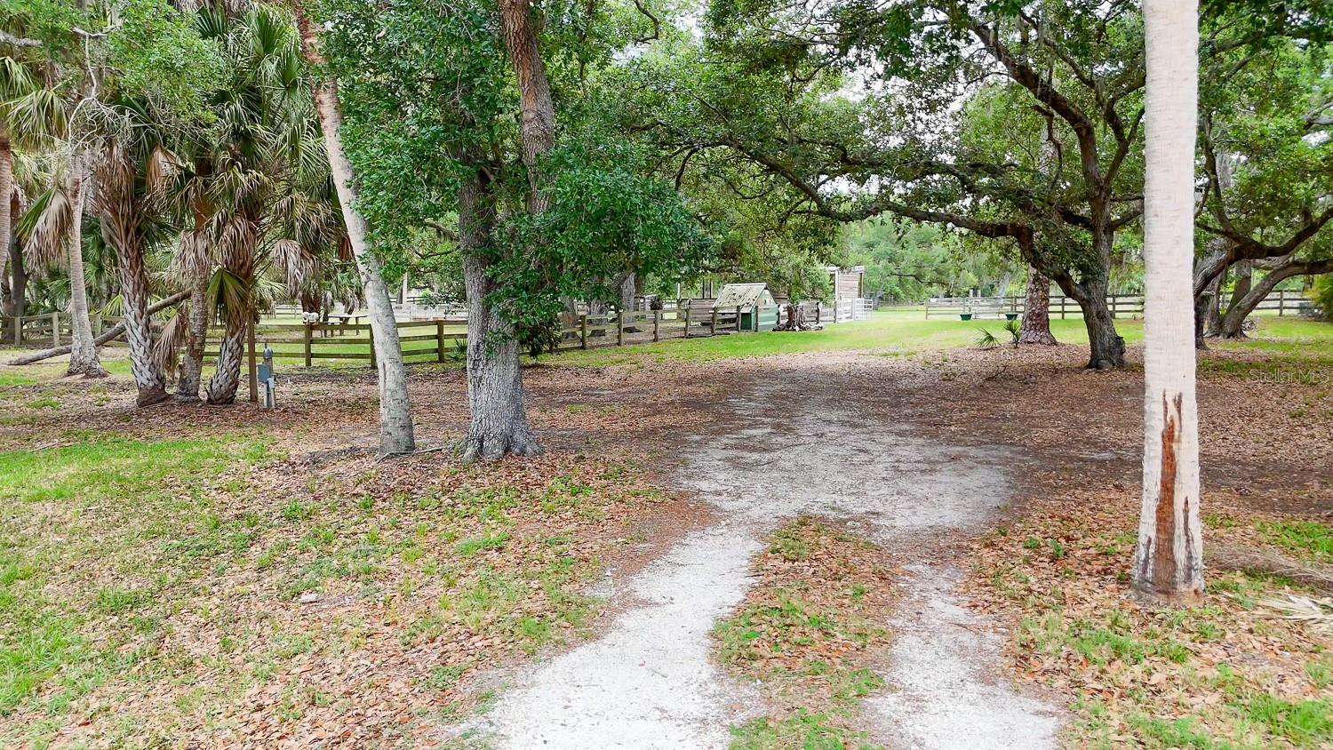 OAK RDG FARMS - Land