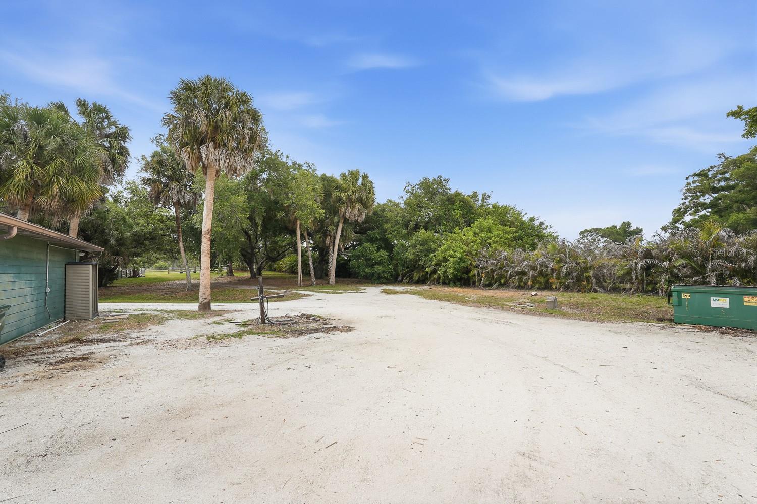 OAK RDG FARMS - Land