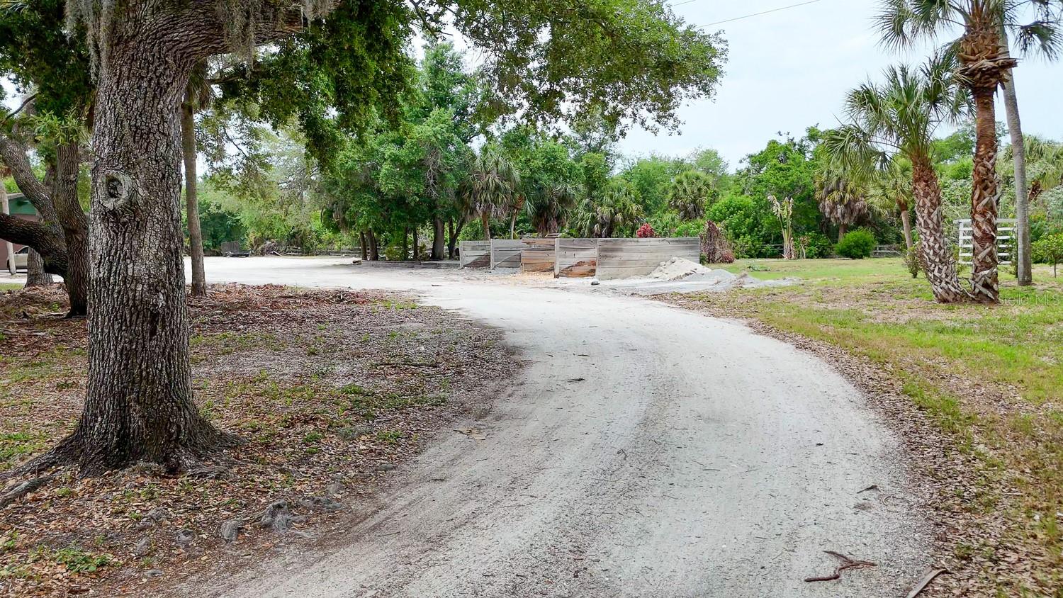 OAK RDG FARMS - Land