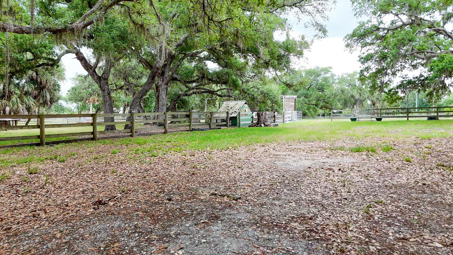 OAK RDG FARMS - Land