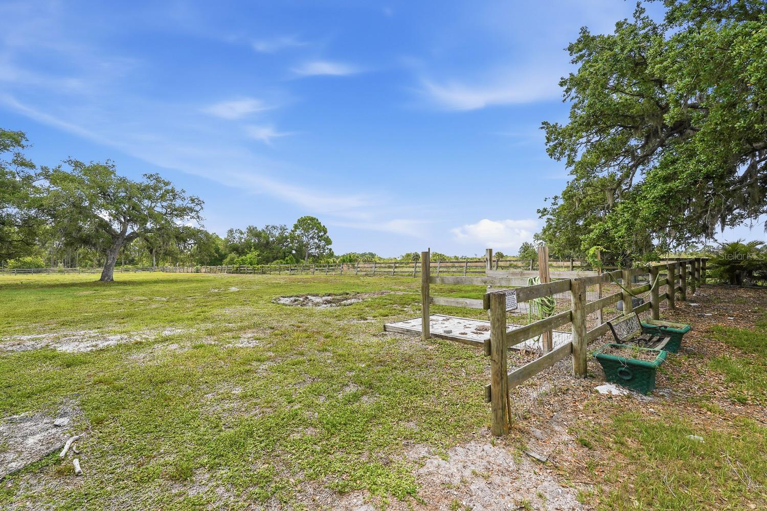 OAK RDG FARMS - Land