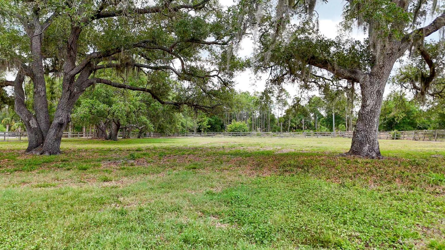 OAK RDG FARMS - Land